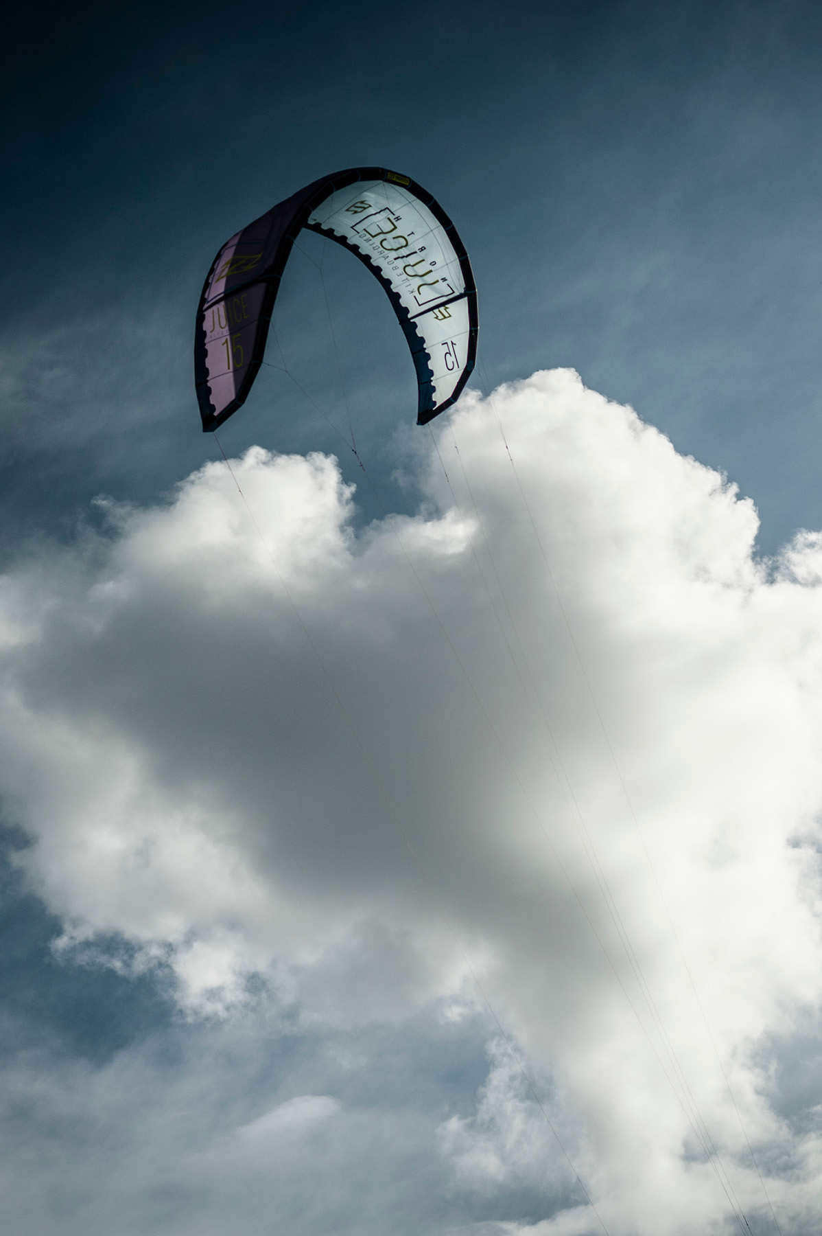 Foto: Drage (kite) i skyene.